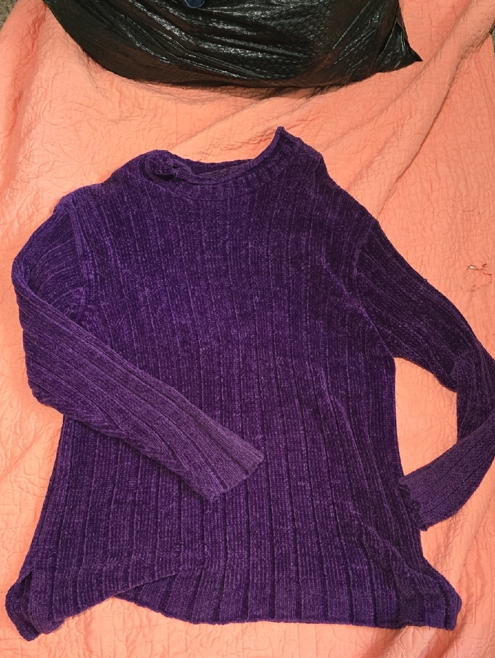 Vintage 90s, Purple Ribbed Crewneck Women’s Sweater. boxy fit.
